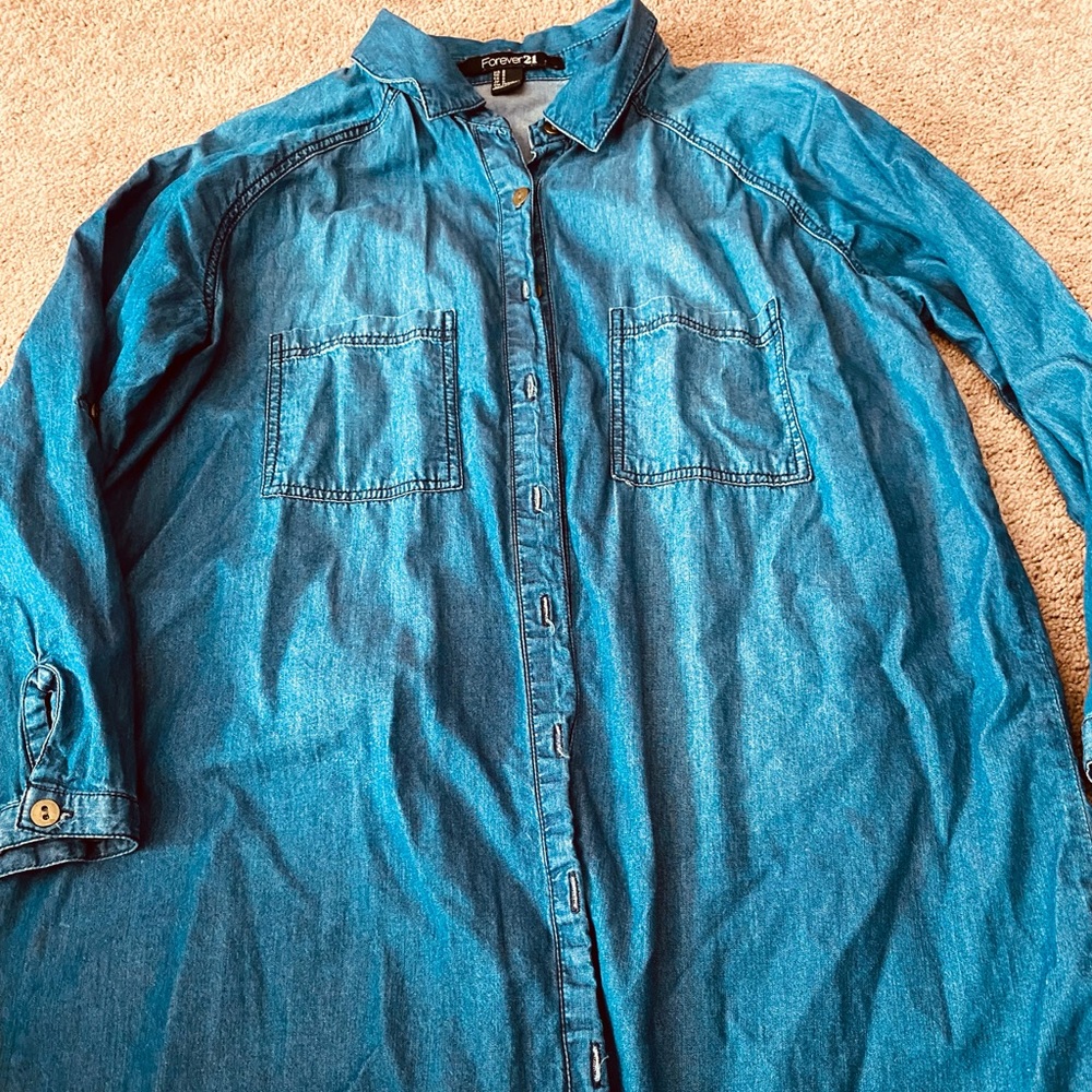 EUC- Nice Soft Blue Jean Shirt Size Small.  See photos for measurements.